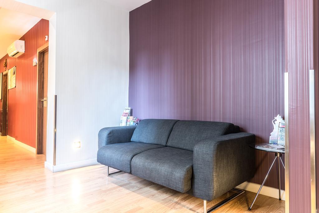Hostal Bcn Ramblas Барселона Экстерьер фото
