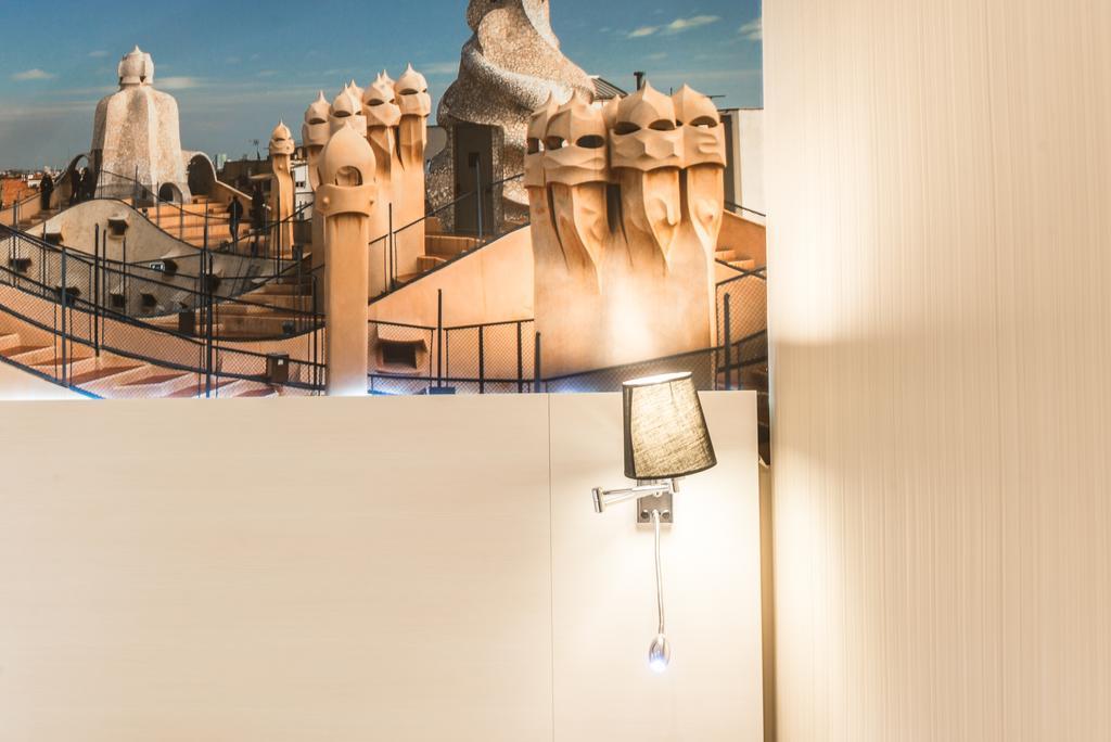Hostal Bcn Ramblas Барселона Экстерьер фото