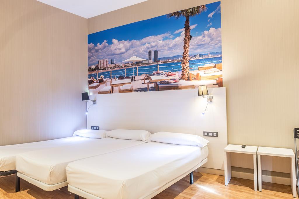 Hostal Bcn Ramblas Барселона Экстерьер фото