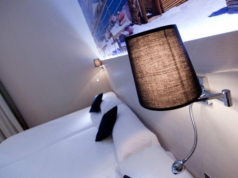 Hostal Bcn Ramblas Барселона Экстерьер фото